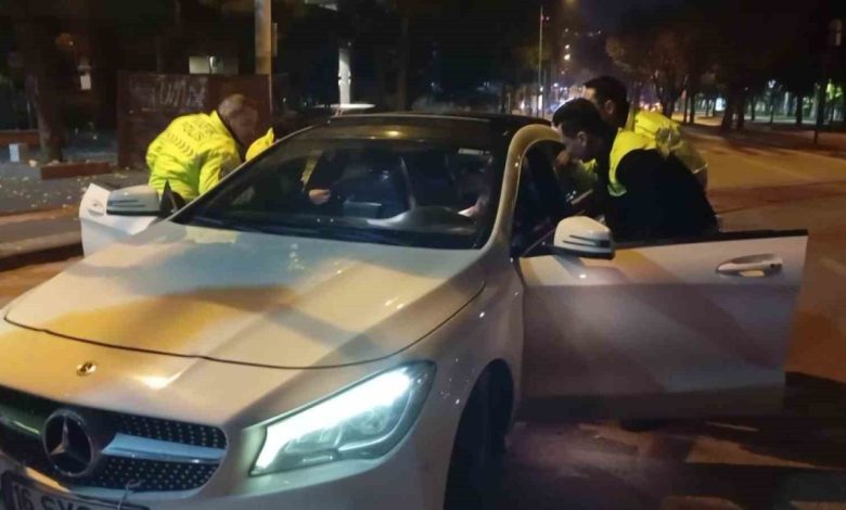 polis ekiplerinden kacmaya calisan alkollu surucu 63 bin 911 tl ceza yedi 1f55ad9d64ed |