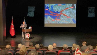 prof dr yayci kibris diye kimse gecip gitmesin bu ada turk ve musluman adasidir 9b33f64b08d1 |