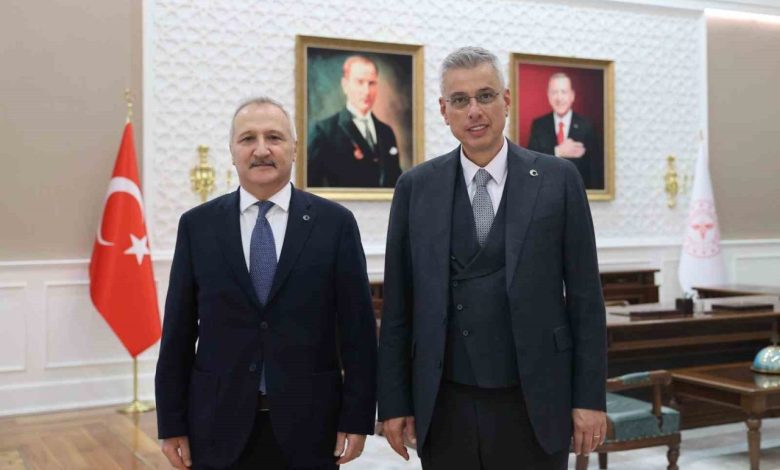 saglik bakani memisoglu mhp genel baskan yardimcisi yurdakulu kabul etti a8dc5293eb55 |