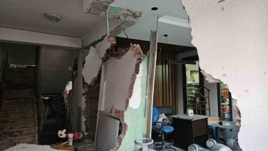 sindirgida deprem esnafi olumsuz etkiledi a8eaa4cf09ee |