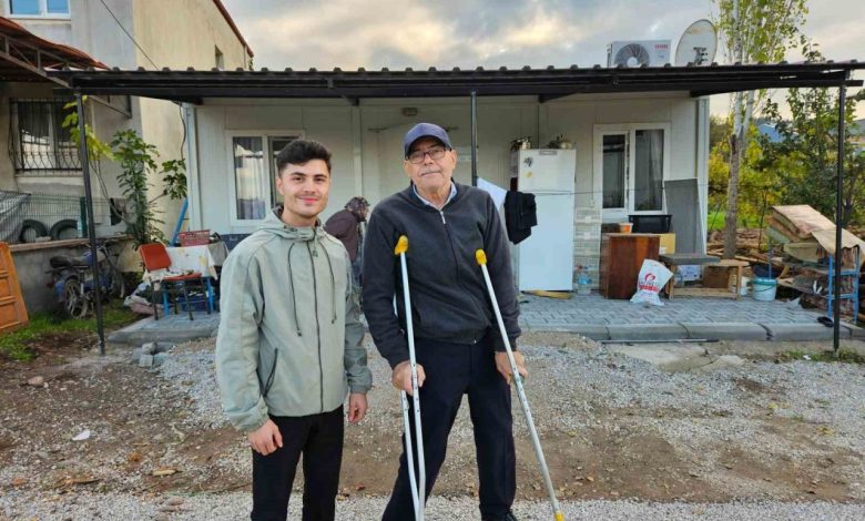 sindirgida deprem sonrasi yaralar sariliyor 6a876e64aba7 |