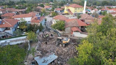 Sındırgı’da depremde hasar gören yapıların yıkımı kırsalda sürüyor 4 sindirgida depremde hasar goren yapilarin yikimi kirsalda suruyor f96e8a9e0acf |