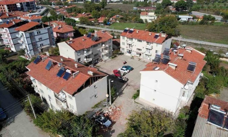 sindirgida vatandaslar depremi anlatti b94a56822c47 |