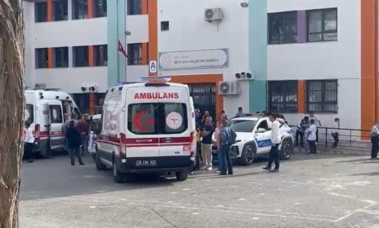 sinifin icinde yangin tupu siktilar cogu ogrenci tozdan etkilendi 5f0cc0f4a027 |