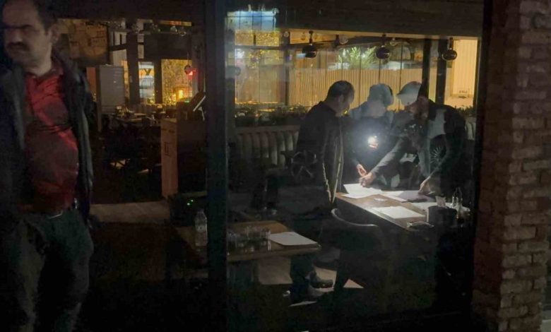 sislide 25 kisinin zehirlenme suphesiyle hastanelik olmasinin ardindan restoran muhurlendi 5fbfc1e90c8a |