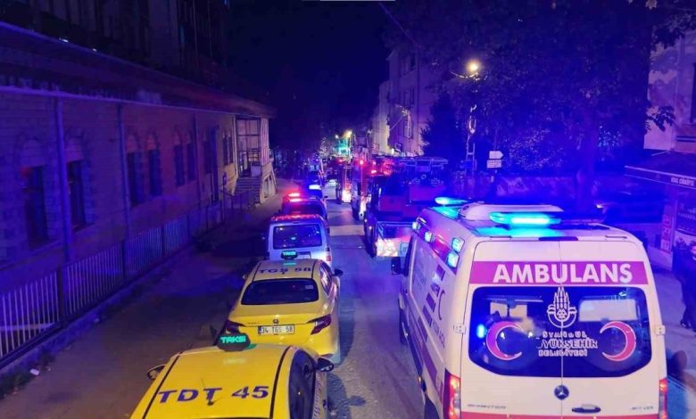 Sultanbeyli’de ahşap ev küle döndü 1 sultanbeylide ahsap ev kule dondu 956a35bf115d |