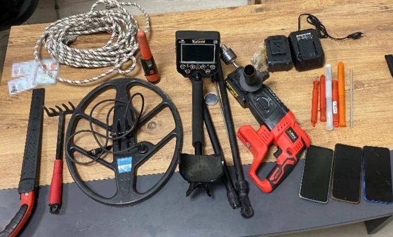 sultanbeylide ormanlik alandaki kacak kazida 3 supheli sucustu yakalandi 0bb569b63e27 |