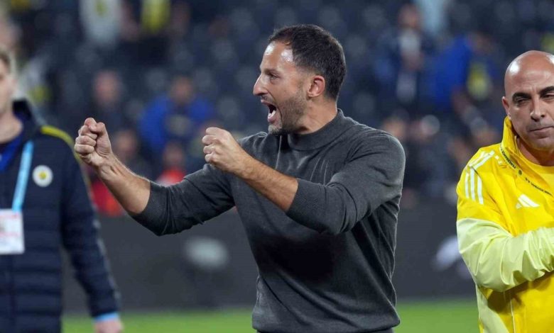 tedesco galibiyet sonrasi tribunleri turladi 96f0804a5910 |