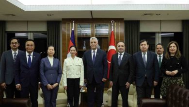 ticaret bakani bolat kambocya ticaret bakani nimul ile bir araya geldi a24564c5051a |