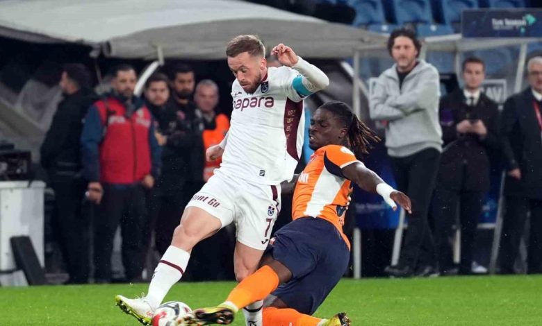 trendyol super lig rams basaksehir 0 trabzonspor 0 mac devam ediyor 845576a2fc54 |