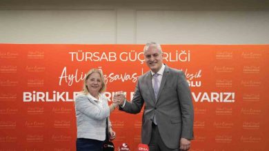 tursab baskanlik yarisinda ozsavas ve hacialioglu guclerini birlestirdi dacf9afc1287 |