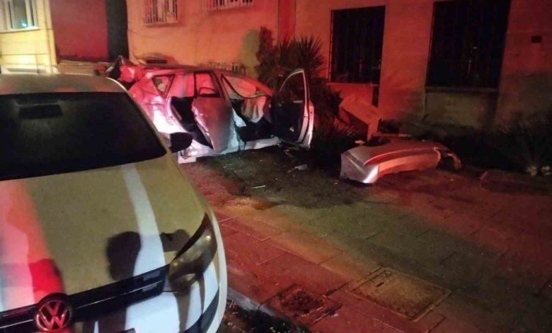 Üsküdar’da trafik kazası : 2 yaralı 1 uskudarda trafik kazasi 2 yarali e39a2bfb486d |