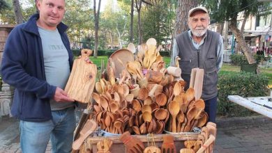 yakacak olarak kullanilan zeytin odunlarini mutfak gereclerine donusturuyor c0bb20479641 |