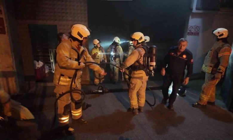 Yanık kokusu gelmesi üzerine yapılan ihbar, muhtemel bir faciayı önledi 1 yanik kokusu gelmesi uzerine yapilan ihbar muhtemel bir faciayi onledi a6dfe62c8042 |