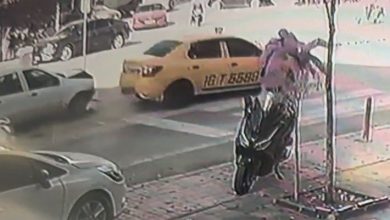 Yaya geçidinde anne ve bebeğe otomobil böyle çarptı 2 yaya gecidinde anne ve bebege otomobil boyle carpti b4ee20013d46 |