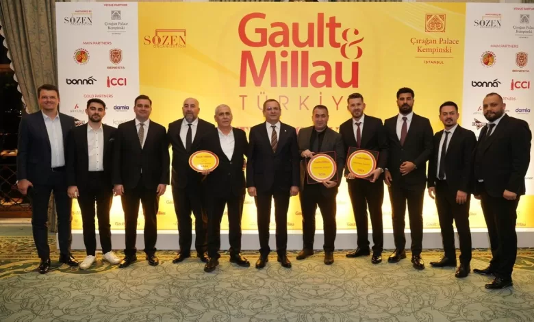 Üç Ayvalık İşletmesine Gault & Millau 2026 Türkiye Gastronomi Rehberi’nden Prestijli Ödül 1 WhatsApp Gorsel 2025 12 09 saat 14.01.44 3dbe5b9a |