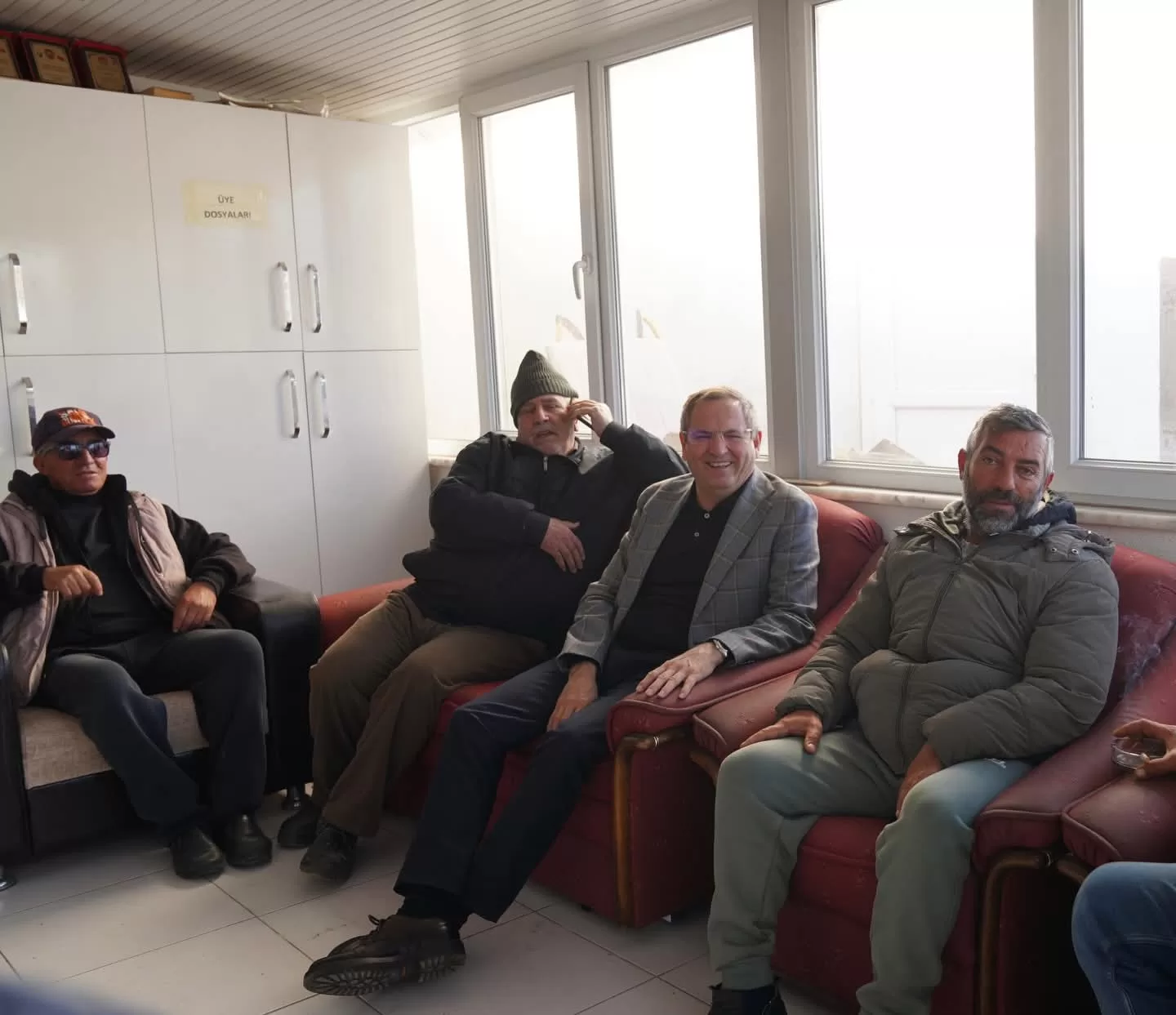 Başkan Mesut Ergin Cunda da esnaf ve vatandaşlarla buluştu