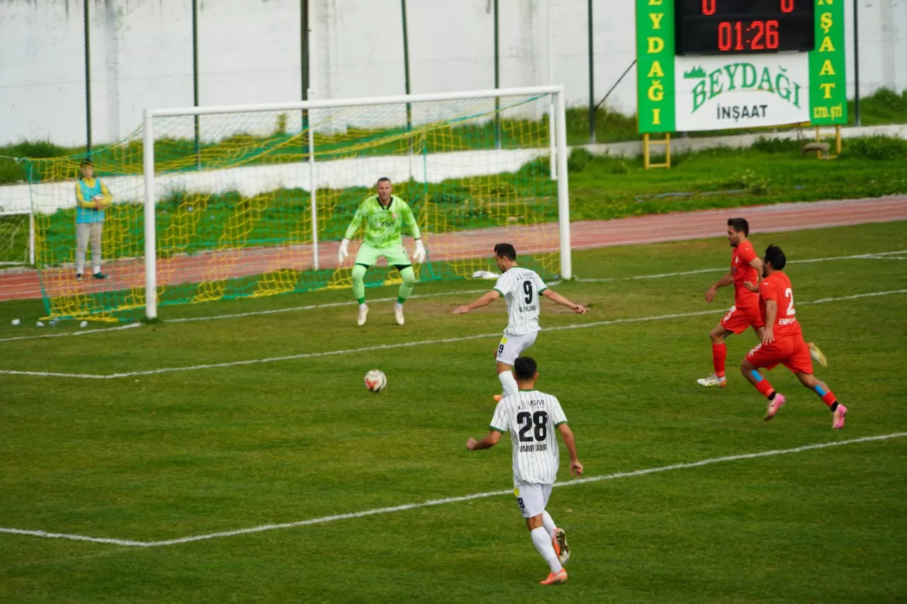 Edremitspor, Torbalıspor’u 2-0 mağlup etti