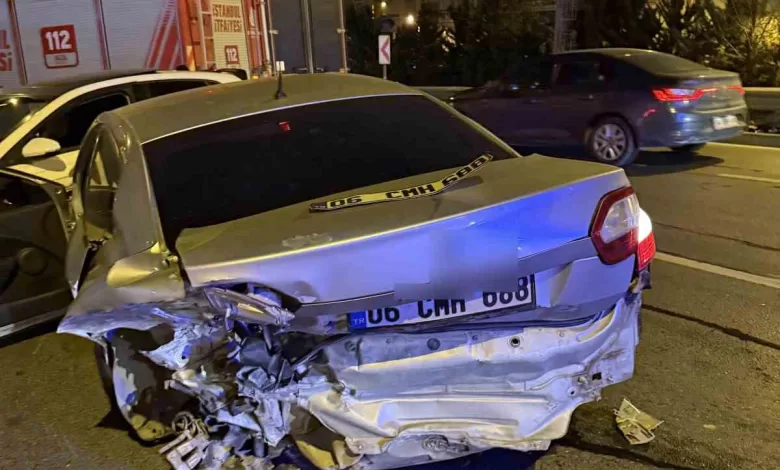 Avcılar’da trafik kazasında 2 kişi yaralandı, sürücü olay yerinden kaçtı 1 avcilarda trafik kazasinda 2 kisi yaralandi surucu olay yerinden kacti b22f2b22015a |