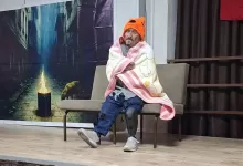 Ayvalıklı engelli oyuncudan "Yalnız Bir Adamın Hikayesi" 40 ayvalikli engelli oyuncudan yalniz bir adamin hikayesi 6dfad7cdc534 e1765526379914 |