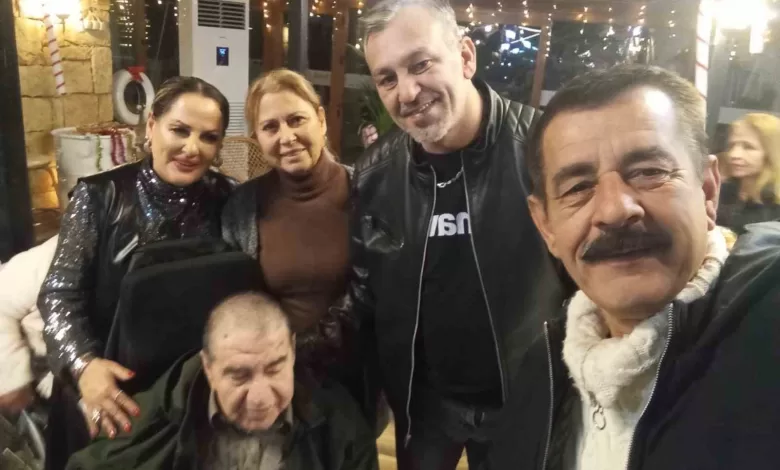 Ayvalıklı sanatçılar Kocabıyık ve Özalp’ten yaşlılara erken yeni yıl kutlaması 1 ayvalikli sanatcilar kocabiyik ve ozalpten yaslilara erken yeni yil kutlamasi 549ad1bd7560 |