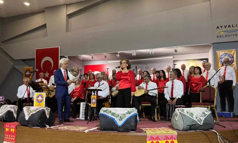 Ayvalık’ta "Türkülerle Kurtuluş Destanı" konseri 1 ayvalikta turkulerle kurtulus destani konseri 72cc4fbe99d1 |