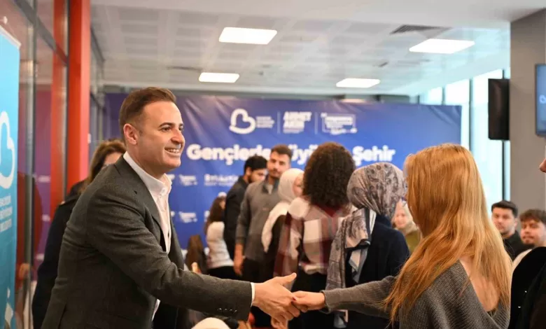 baskan akin genclerimizin her talebi bizim onceligimiz 1c91f053b5ac |