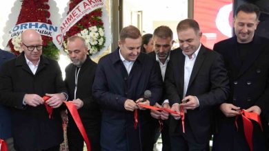 baskan akin ve milletvekili sari acilista bulustu 3e5d13997e7a |