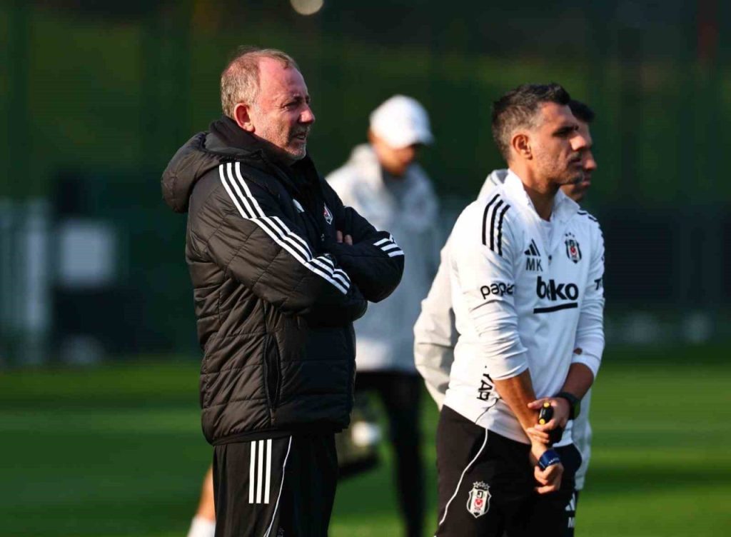 besiktas gaziantep fk maci hazirliklarina basladi d6e5df92efe6 |