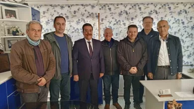 burhaniye kaymakami atilladan egitim faaliyetlerini destekleme dernegine ziyaret c44145c411e0 |