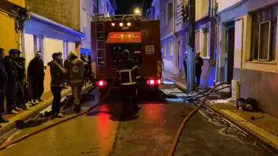 bursada binanin catisinda cikan yangin korkuttu 1ff24079a827 |