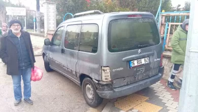 bursada otomobil hafif ticari araca carpti 2 yarali 88623429df3c |