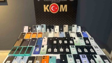 bursada piyasa degeri 3 milyon lira olan kacak cep telefonlari ve usb kablolar ele gecirildi 2055445424cd |