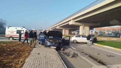 dur levhasina uymadi kavsakta kaza 1 yarali 5f9b4c132c00 |