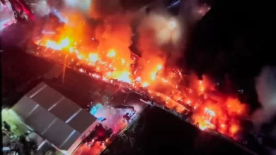 esenyurttaki fabrika yangini 4 saattir devam ediyor patlamalar pes pese geldi 6eec84f858c4 |