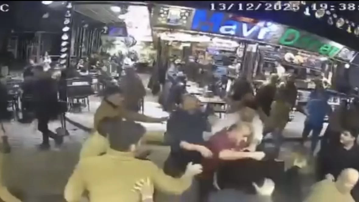 Fatih’te esnaf kavgasında yumruklar havada uçuştu