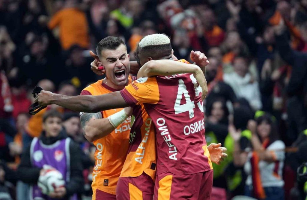galatasaray ligde evindeki yenilmezligini 26 maca cikardi a099ea09cf83 |