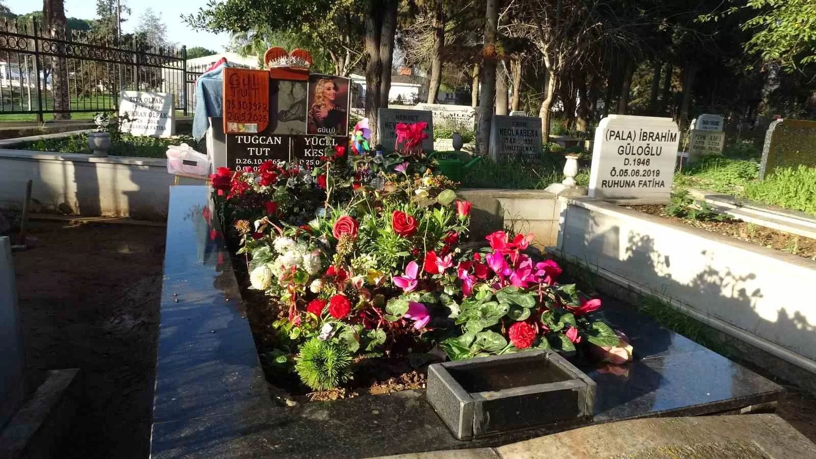 Güllü’nün mezarı gül bahçesine döndü