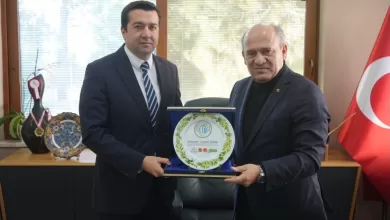 havran kaymakami evlice edremit ticaret odasini ziyaret etti 064b38011f26 |