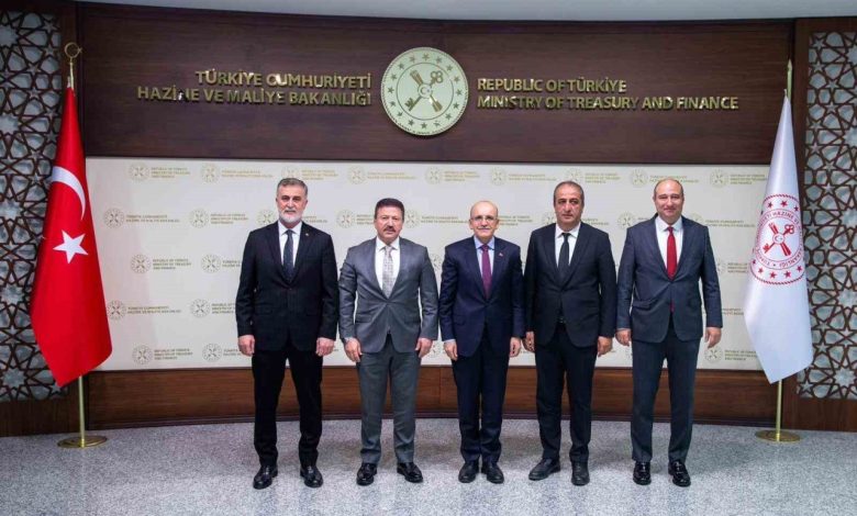 hazine ve maliye bakani simsek tsof genel baskani yigineri kabul etti 05be3e48c49d |