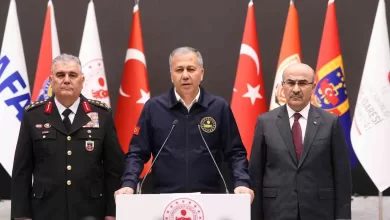 icisleri bakani ali yerlikaya yalovada deas teror orgutu mensuplariyla cikan catismada 3 polisimiz sehit oldu 8 polisimiz ve 1 bekcimiz yaralandi 4f43b9aa75b8 |