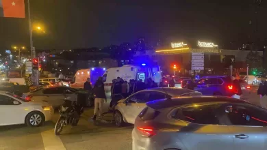 isik ihlali yapan otomobil iki motosiklete carpti 2 yarali 2df518e82cd1 |