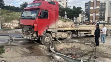 izmirde tir bariyerleri asip karsi seride gecti 8733e692377e |