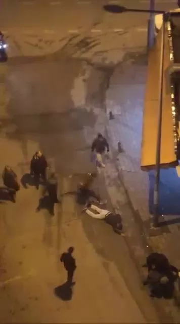 laf attigi kisiler tarafindan boyle darp edildi dovmekle yetinmediler yerde tekmelediler 5583b51d2c25 |