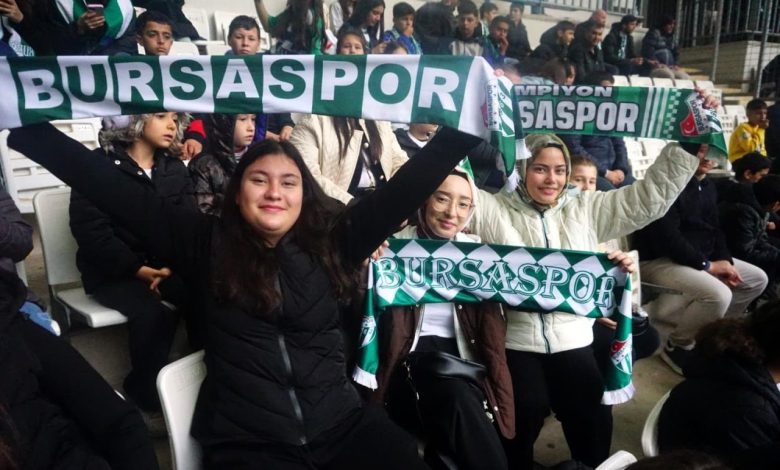 osmangazili cocuklar bursaspor coskusunu tribunde yasadi 00f2c41a7e0c |