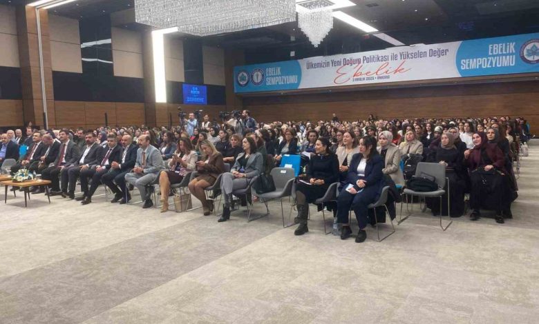 saglik sen genel baskani dogan ebelik anneden kizina gecen bir emanet olarak baslamistir 5ae8bde6cabe |