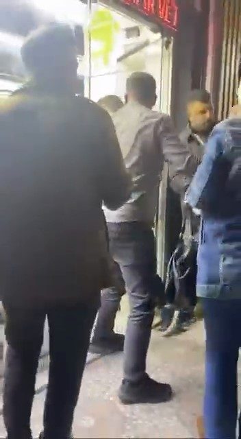 telefoncuda cikan tartismaya cevre esnaf mudahale etti 3b6dbb0a336d |