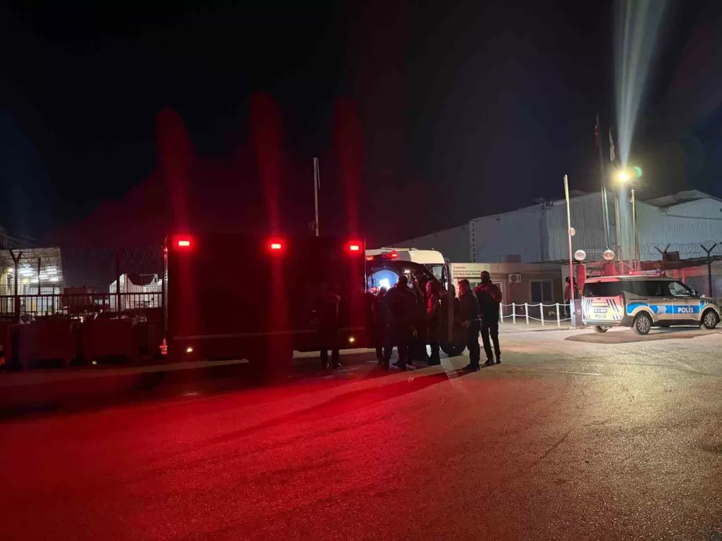 tirdan sizan kimyasal maddeden etkilenen 5 kisi hastanelik oldu 3056ec68f25e |