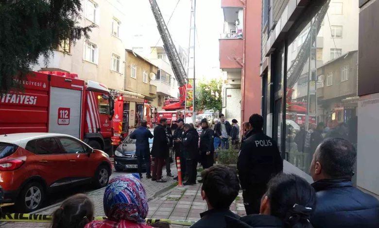 Tuzla’da çatı yangını korkuttu 1 tuzlada cati yangini korkuttu 0cfe19cbef14 |