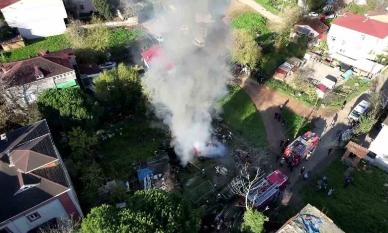 tuzlada gecekonduda yangin alevler gokyuzunu kapladi 9779c7c72ba8 |